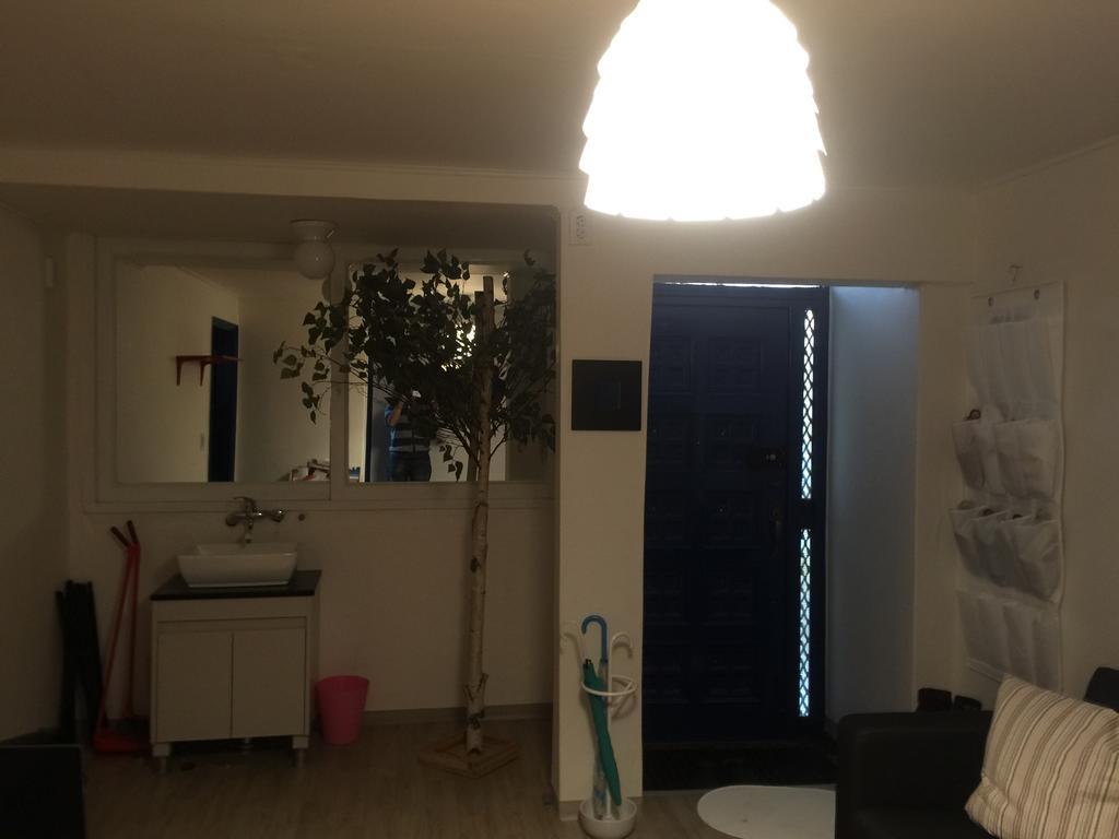 Hongdae Housetay Guesthouse 2Nd Branch โซล ภายนอก รูปภาพ