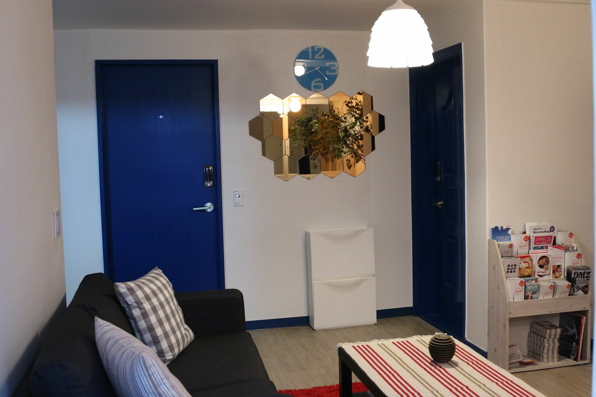 Hongdae Housetay Guesthouse 2Nd Branch โซล ภายนอก รูปภาพ