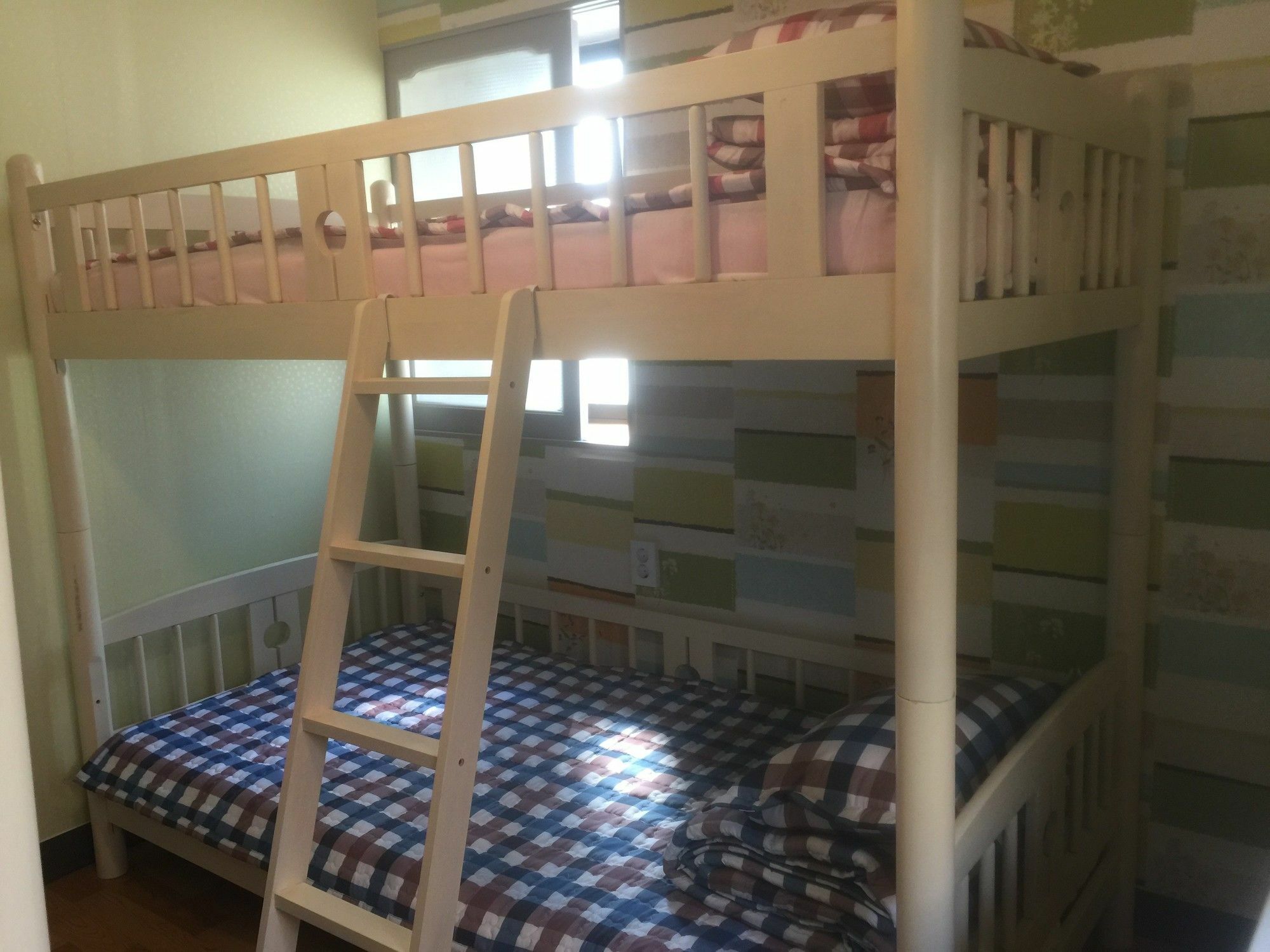 Hongdae Housetay Guesthouse 2Nd Branch โซล ภายนอก รูปภาพ